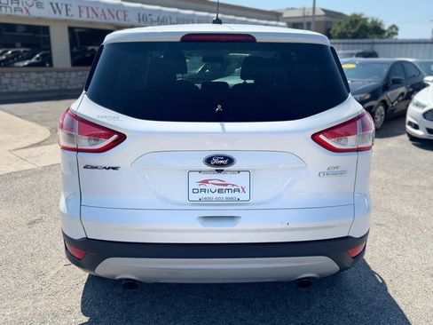 Used 2014 Ford Escape SE image 4