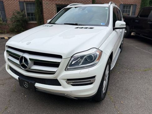Used 2014 Mercedes-Benz GL 450 4MATIC image 11