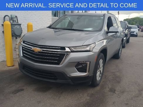 Certified 2023 Chevrolet Traverse LT FWD image 11