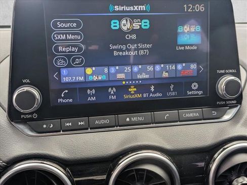 Used 2022 Nissan Sentra SV FWD image 13