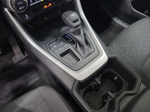 Certified 2024 Toyota RAV4 XLE FWD image 22