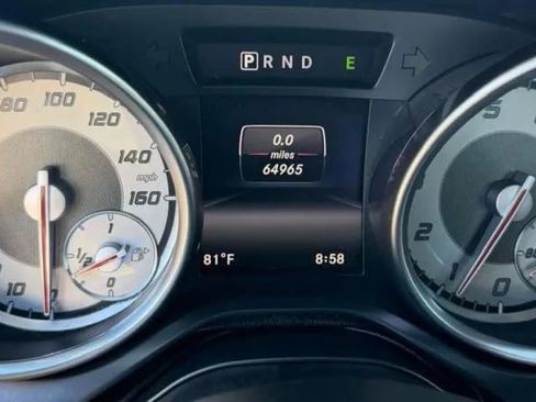 Used 2014 Mercedes-Benz SLK 250 image 23