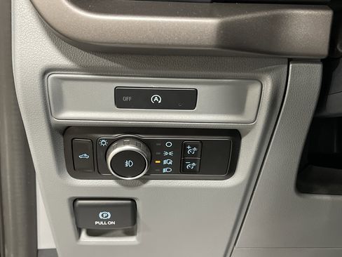 Used 2025 Ford F150 XLT w/ Equipment Group 301A Standard image 21