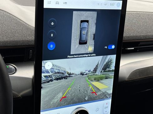 Certified 2022 Ford Mustang Mach-E GT image 21