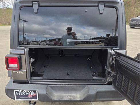 Used 2021 Jeep Wrangler Unlimited Sport image 5