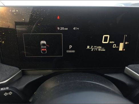 Used 2025 Nissan Kicks SV image 4