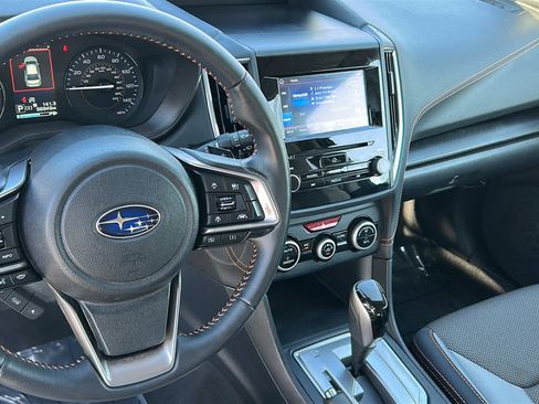 Used 2020 Subaru Crosstrek 2.0i Premium w/ Moonroof Package 2 AWD/4WD image 10