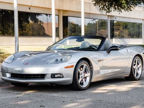 Used 2006 Chevrolet Corvette Convertible w/ Preferred Equipment Group image 55