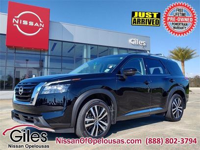 Used 2025 Nissan Pathfinder Platinum w/ Cargo Package