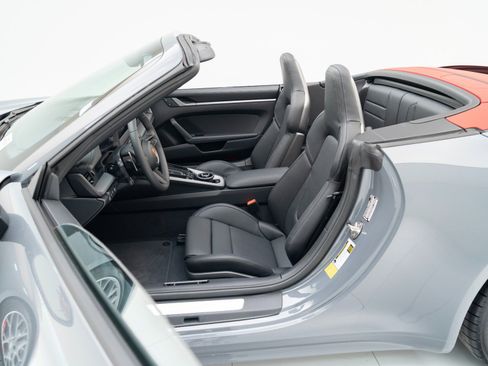 New 2026 Porsche 911 Carrera S image 19