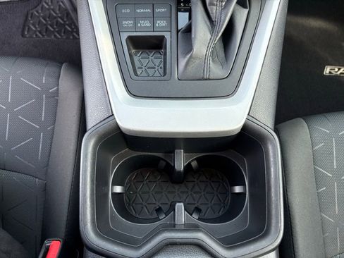 Used 2023 Toyota RAV4 XLE image 21