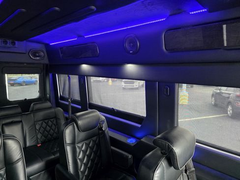 Used 2023 RAM ProMaster 3500 w/ Premium Appearance Group FWD image 31