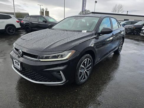 New 2026 Volkswagen Jetta SE image 8