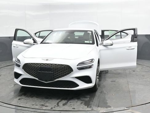 Used 2024 Genesis G70 2.5T image 46