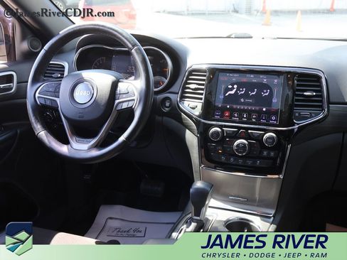 Used 2020 Jeep Grand Cherokee Altitude image 13