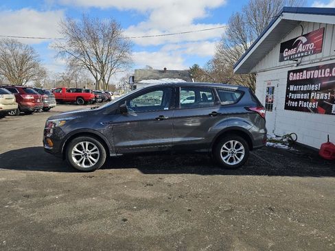 Used 2018 Ford Escape S image 5