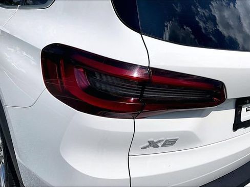 Used 2023 BMW X5 xDrive40i w/ Premium Package AWD/4WD image 26