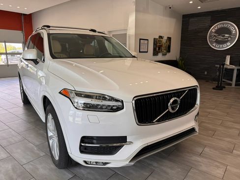 Used 2016 Volvo XC90 T6 Momentum w/ Momentum Plus Package AWD/4WD image 1