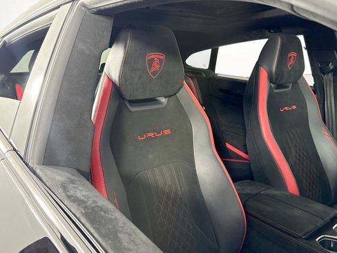 Used 2023 Lamborghini Urus Performante AWD/4WD image 54