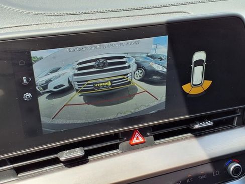 Certified 2023 Kia Sportage EX image 17