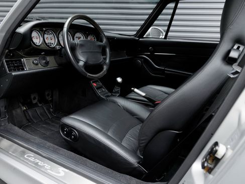 Used 1998 Porsche 911 Carrera 4S image 4