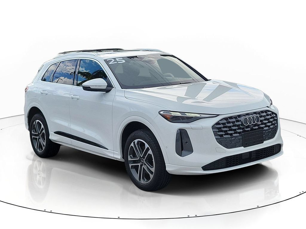 Certified 2025 Audi Q5 Premium w/ Convenience Package AWD/4WD image 1
