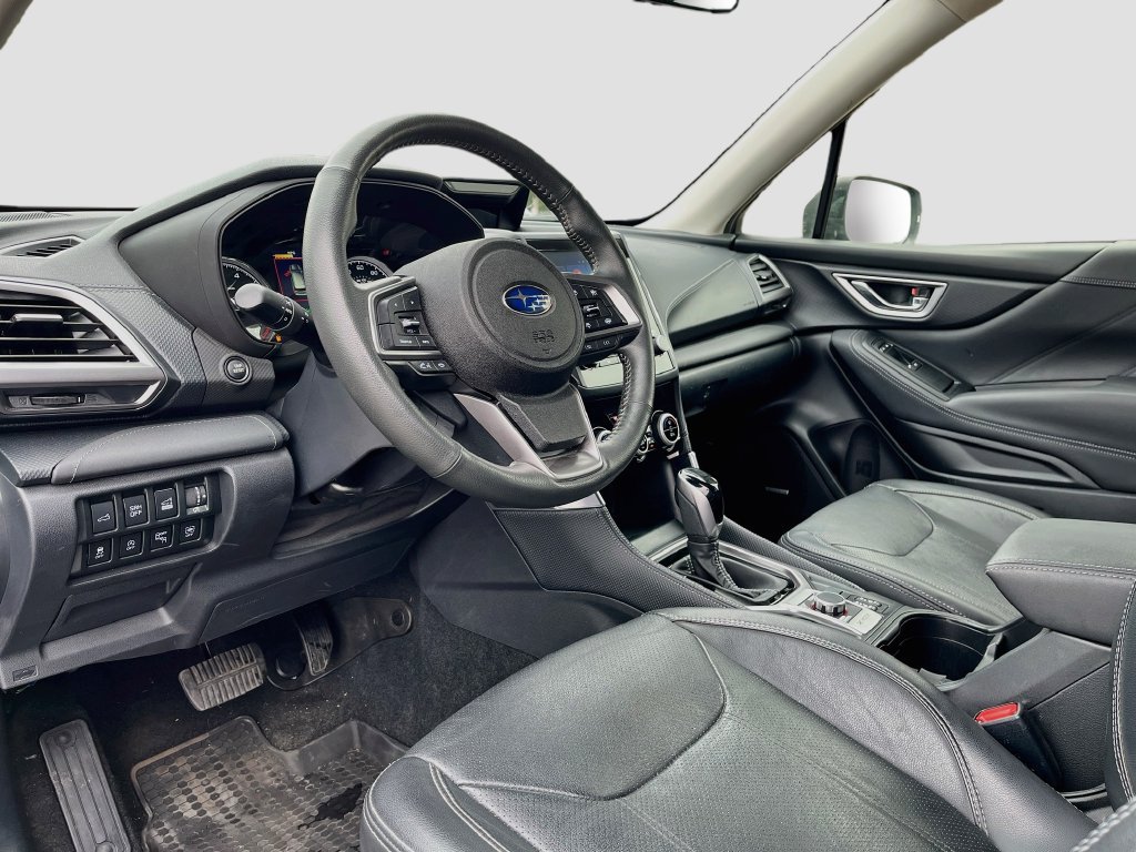 Used 2023 Subaru Forester Touring AWD/4WD image 9