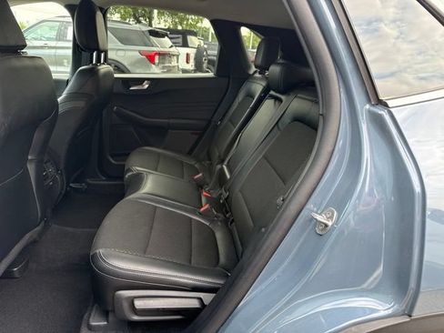 Used 2025 Ford Escape SE FWD image 9