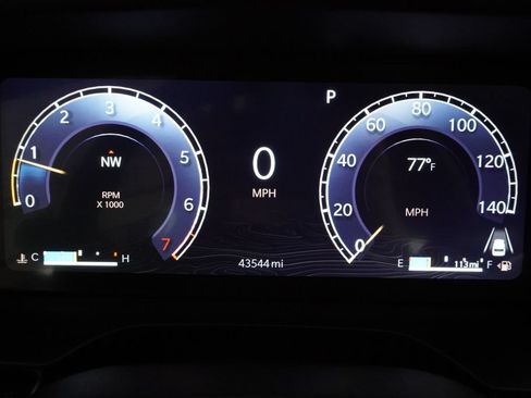 Used 2025 Jeep Grand Cherokee Laredo X AWD/4WD image 14