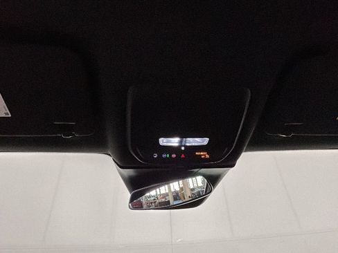 Used 2024 Chevrolet Blazer EV LT AWD/4WD image 28