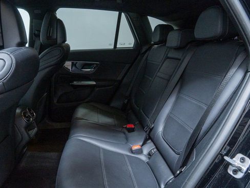 Used 2023 Mercedes-Benz GLC 300 4MATIC image 25