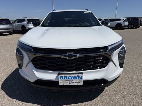 New 2026 Chevrolet Trax RS image 4