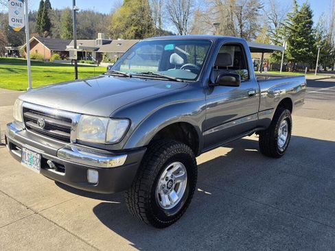 Used 1998 Toyota Tacoma 4x4 Regular Cab image 1