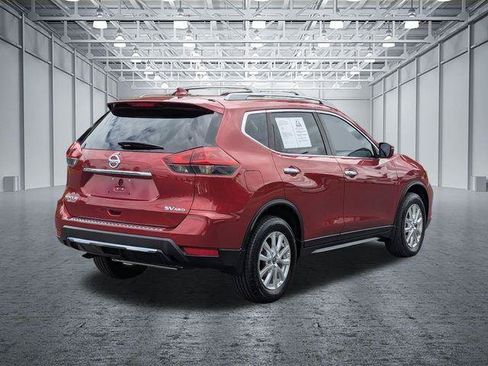 Used 2018 Nissan Rogue SV AWD/4WD image 5