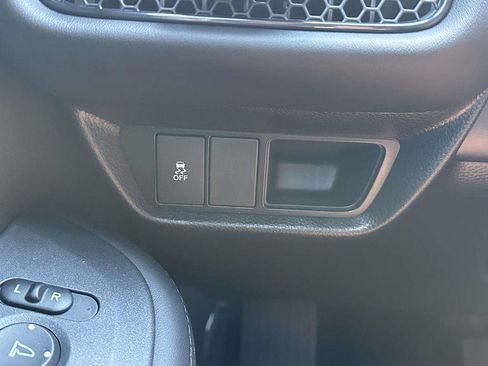 New 2026 Honda HR-V LX image 21