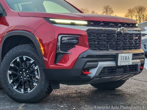 New 2026 Chevrolet Traverse Z71 w/ Driver Confidence Package image 2