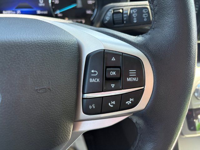 Used 2021 Ford Explorer XLT w/ Equipment Group 202A AWD/4WD image 25