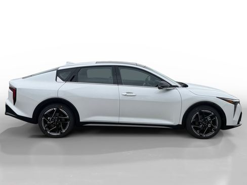 New 2025 Kia K4 GT-Line image 6