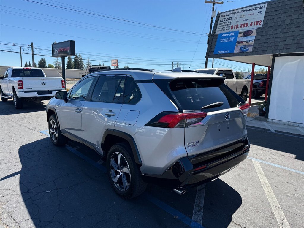 Used 2022 Toyota RAV4 SE w/ Weather & Moonroof Package AWD/4WD image 7