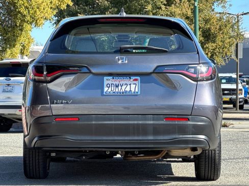 Used 2023 Honda HR-V LX image 5