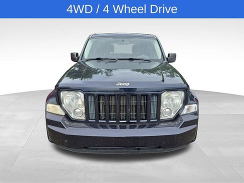 Used 2011 Jeep Liberty Sport w/ Trailer Tow Class III Group AWD/4WD image 2