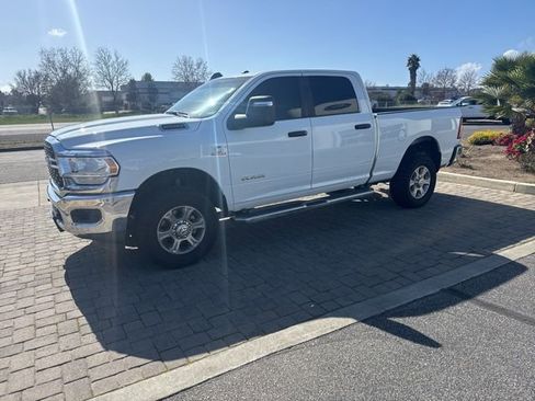 Used 2024 RAM 2500 Big Horn w/ Off Road Package image 2