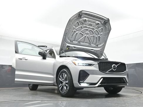 Used 2024 Volvo XC60 B5 Core w/ Climate Package AWD/4WD image 44