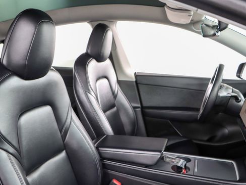 Used 2022 Tesla Model Y Performance image 24