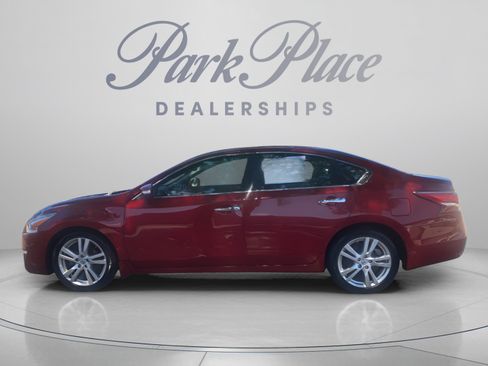 Used 2015 Nissan Altima 3.5 SL FWD image 2