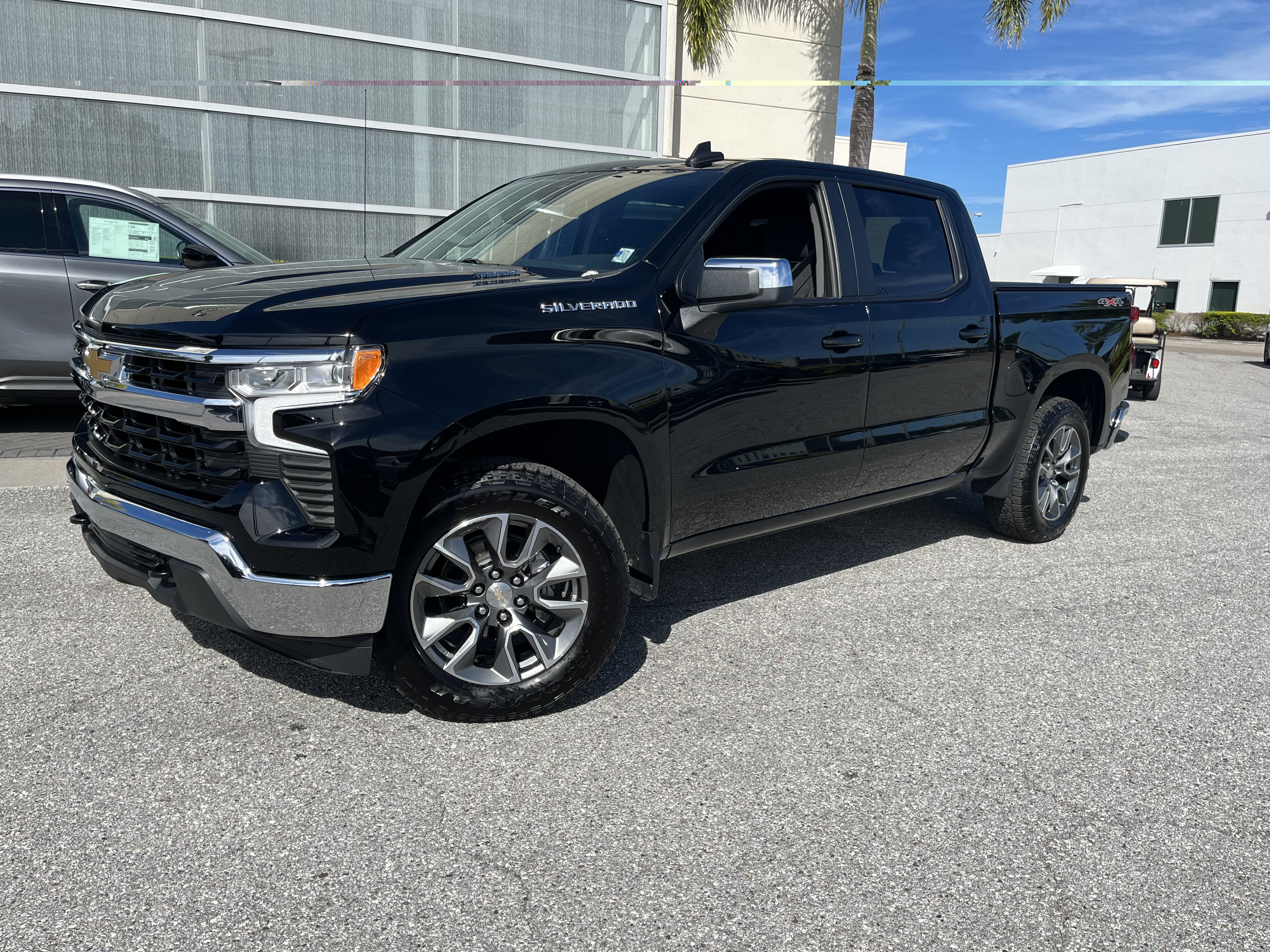 Used 2024 Chevrolet Silverado 1500 LT AWD/4WD image 1