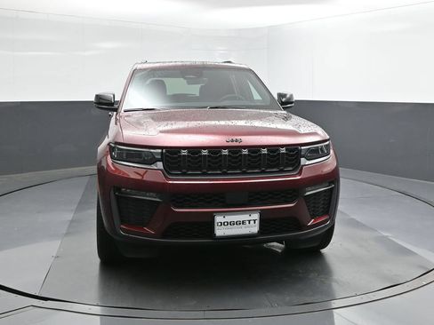 New 2026 Jeep Grand Cherokee Limited RWD image 17