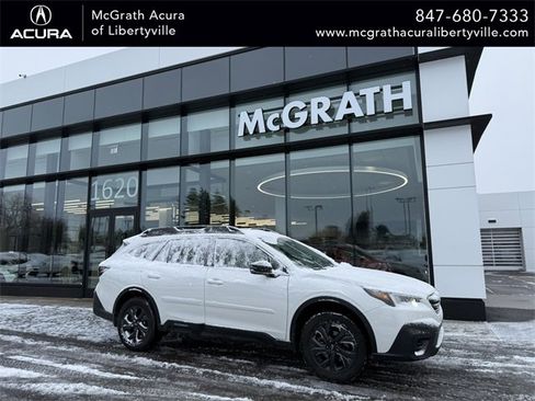 Used 2020 Subaru Outback Onyx Edition XT image 1