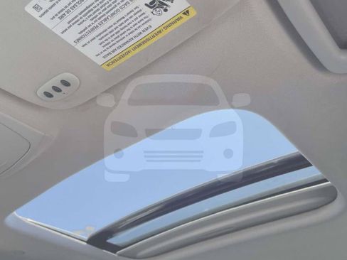 Used 2015 Ford Fusion SE w/ Equipment Group 502A FWD image 3