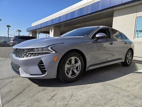Used 2022 Kia K5 LXS image 2
